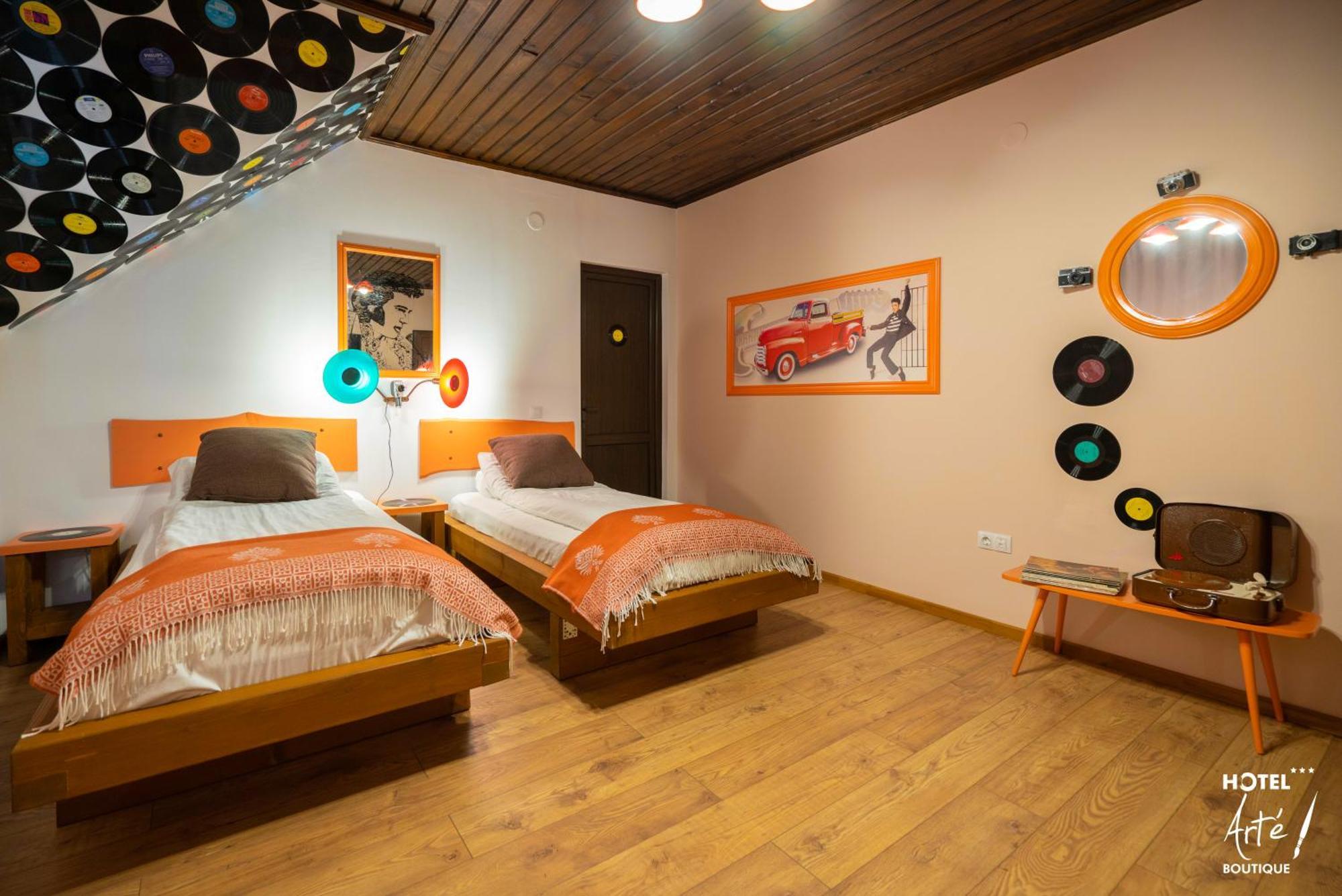 Art'E Boutique Rooms バイレ・トゥシュナド エクステリア 写真